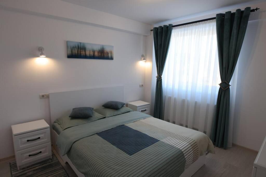 White Apartment Gura Humorului, Bucovina, Voronet المظهر الخارجي الصورة
